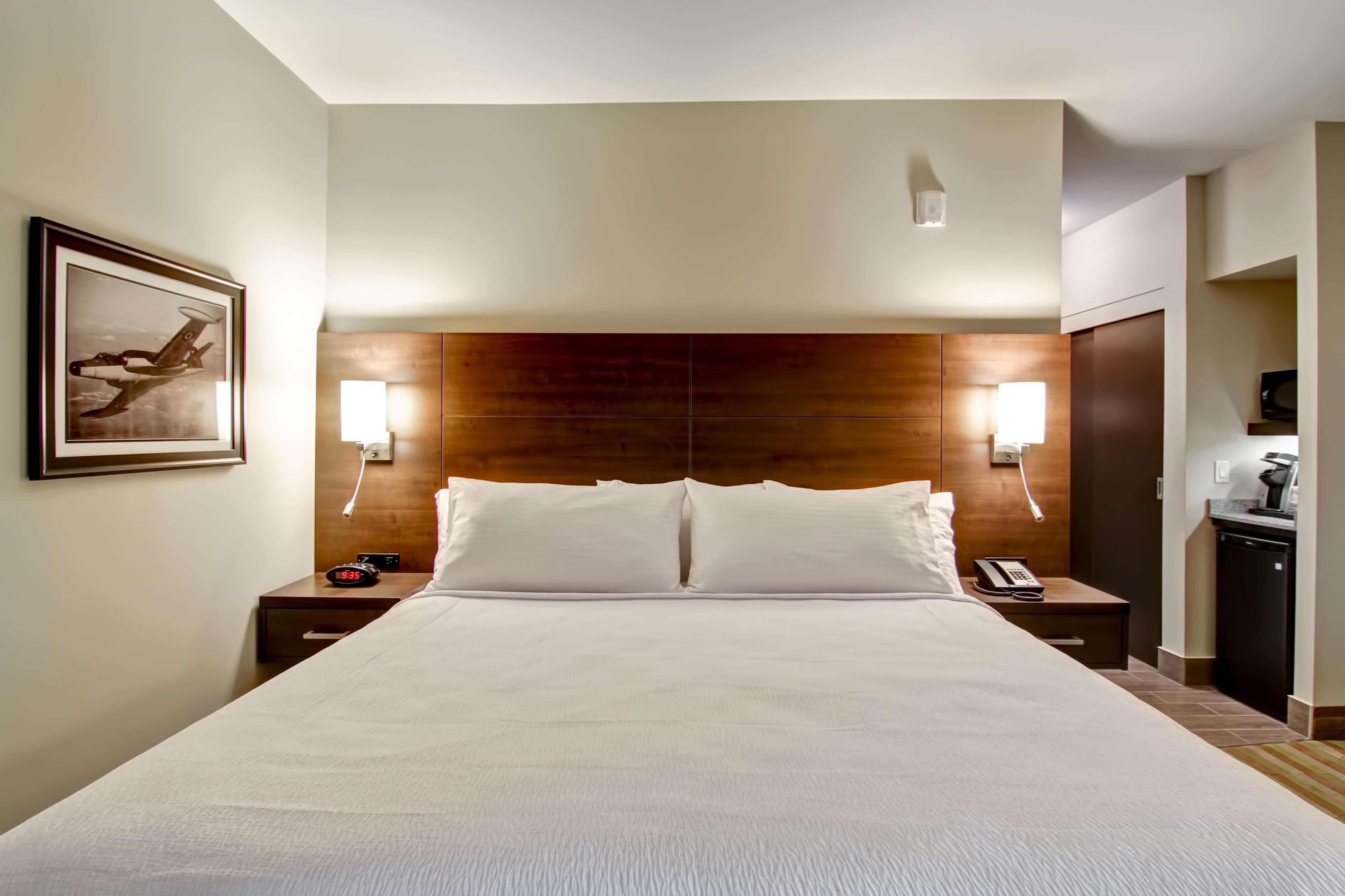 Best Western London Airport Inn & Suites Esterno foto