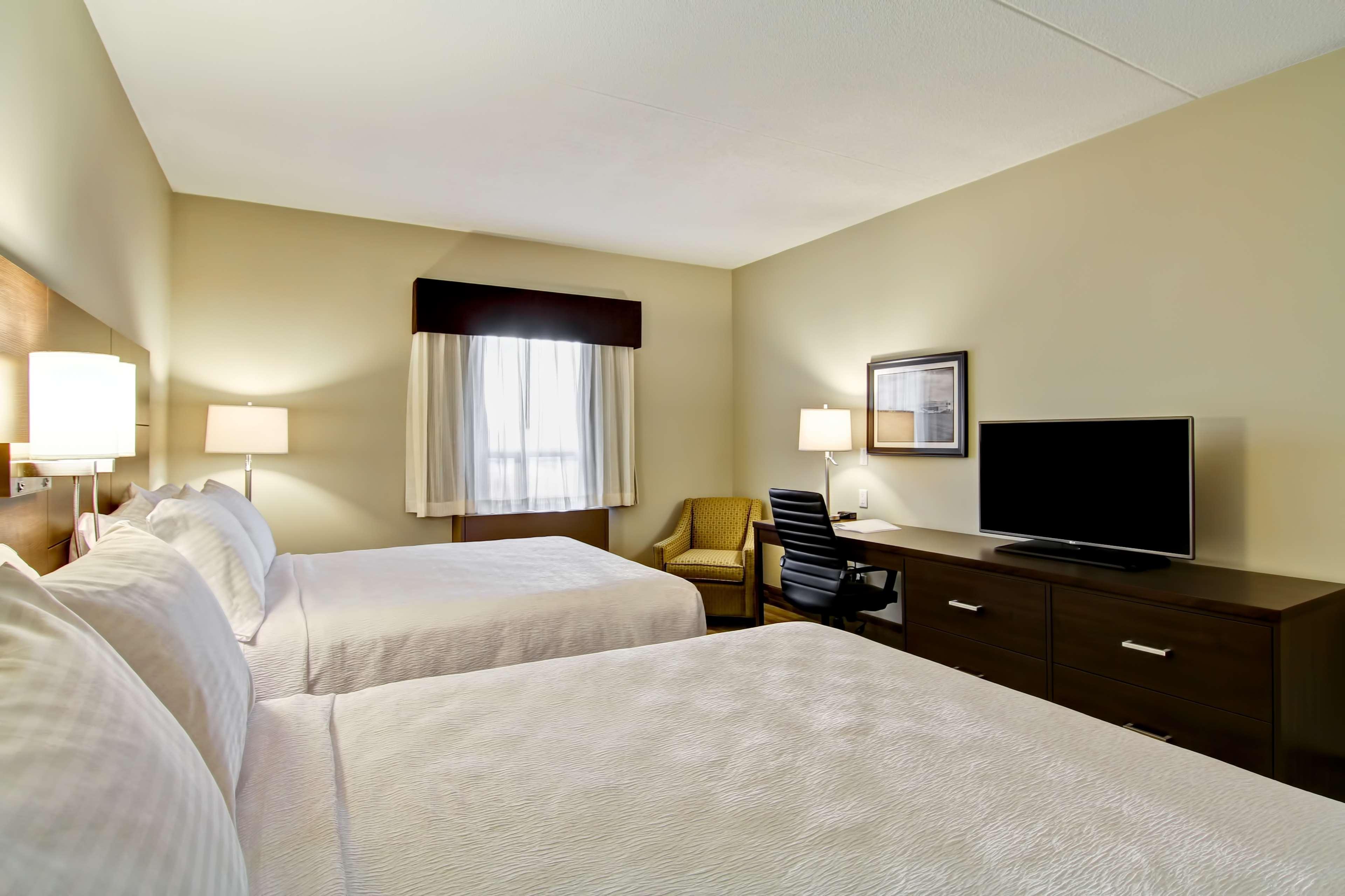 Best Western London Airport Inn & Suites Esterno foto