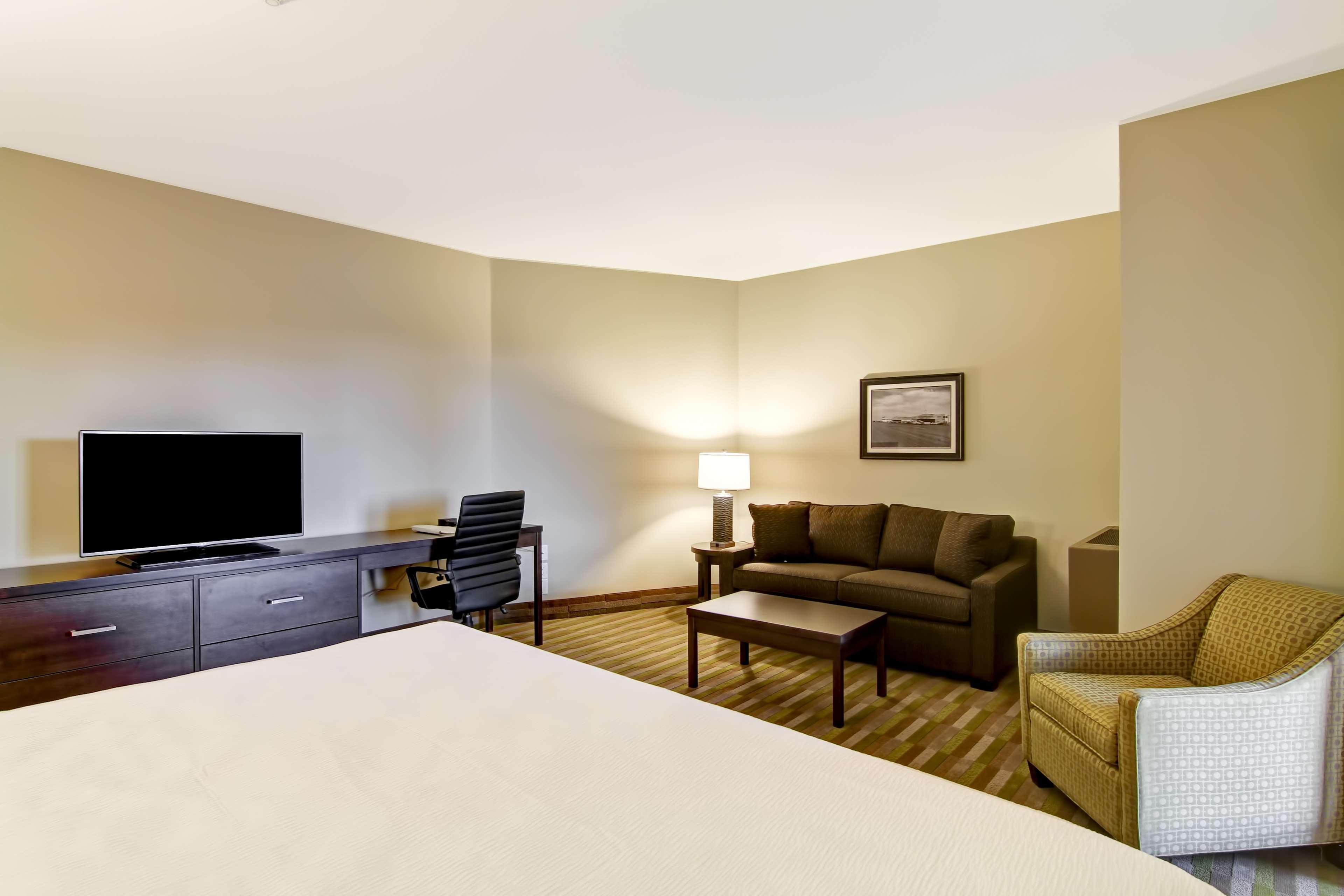 Best Western London Airport Inn & Suites Esterno foto