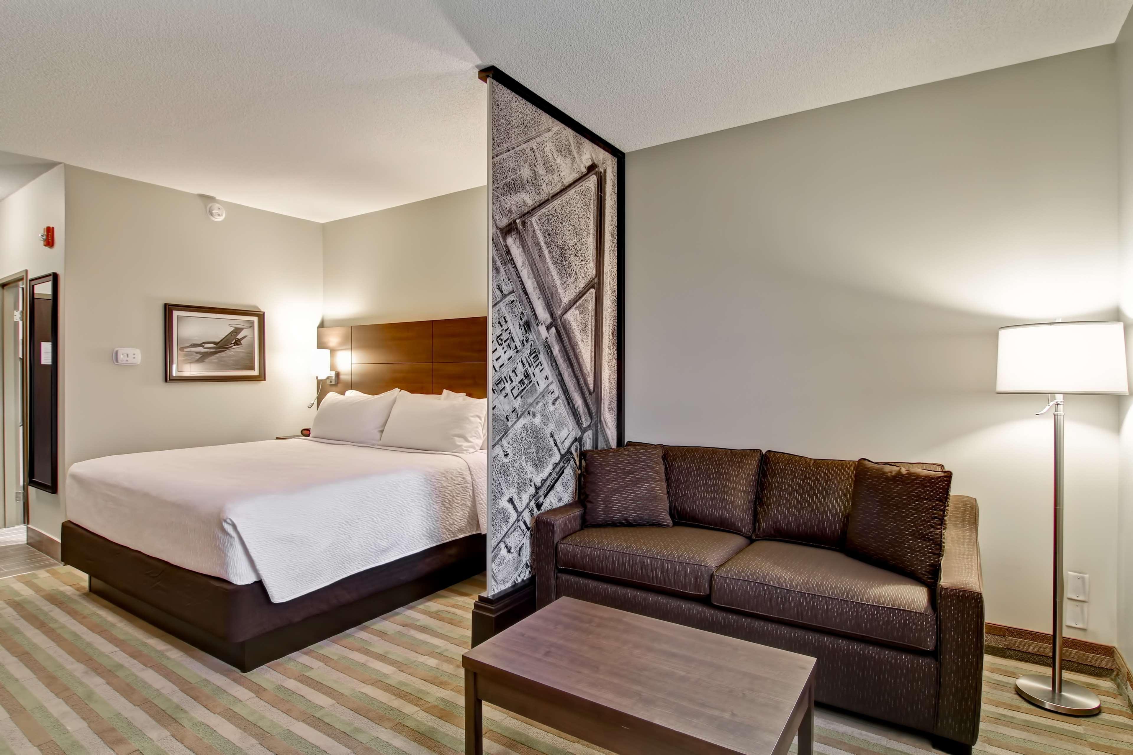 Best Western London Airport Inn & Suites Esterno foto