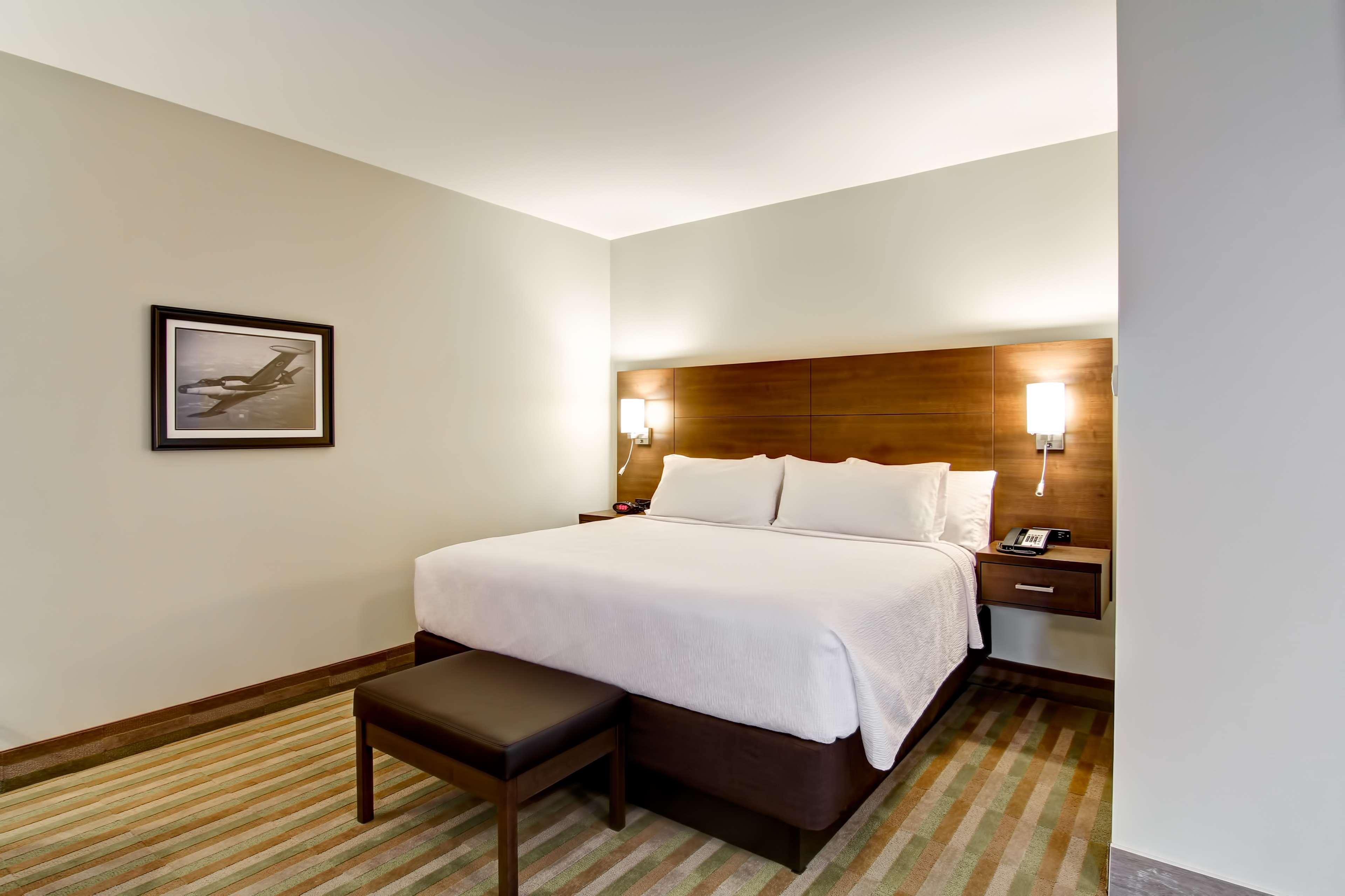 Best Western London Airport Inn & Suites Esterno foto
