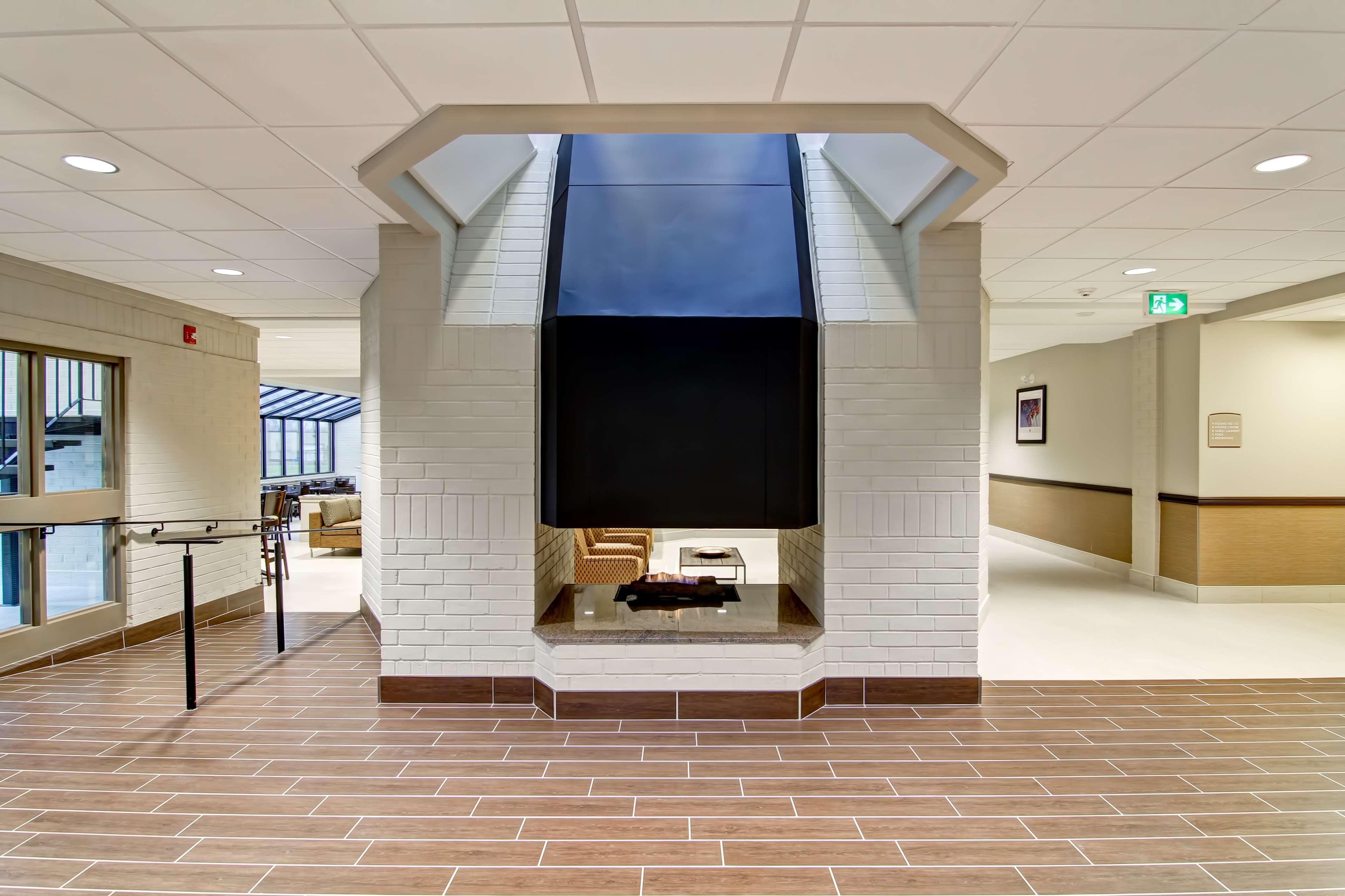 Best Western London Airport Inn & Suites Esterno foto