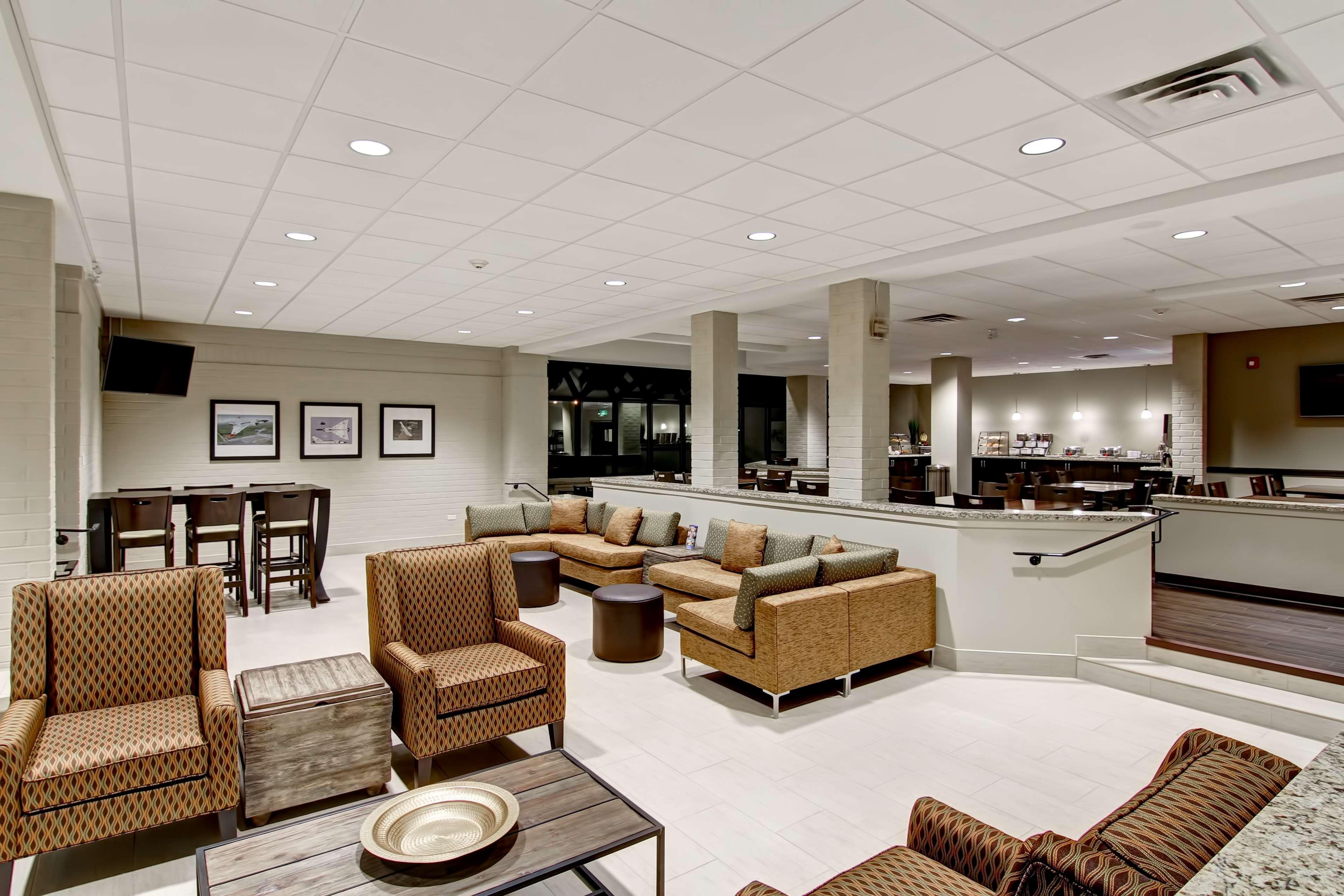 Best Western London Airport Inn & Suites Esterno foto