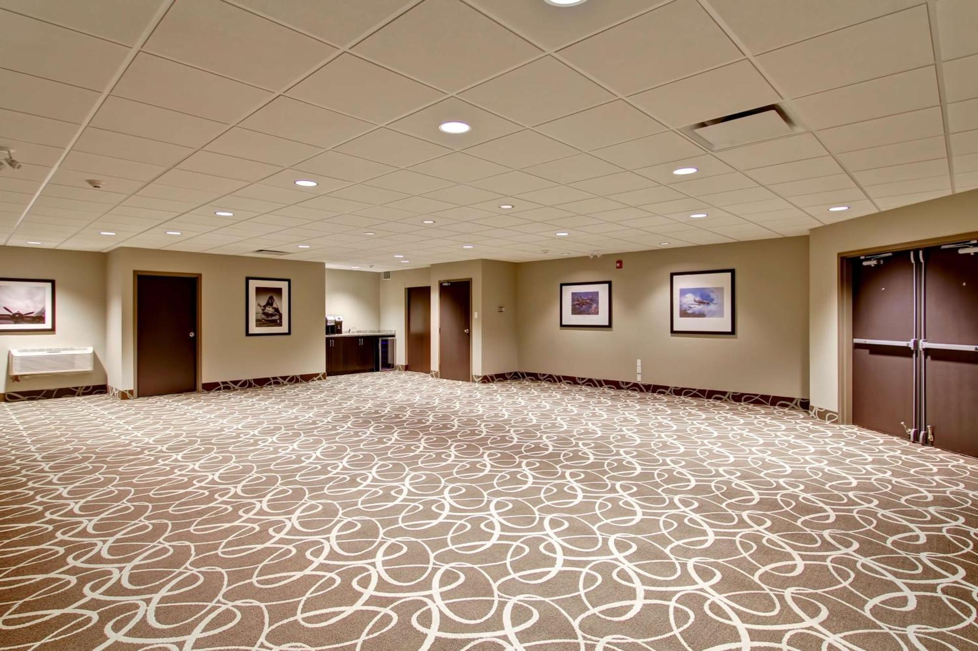 Best Western London Airport Inn & Suites Esterno foto