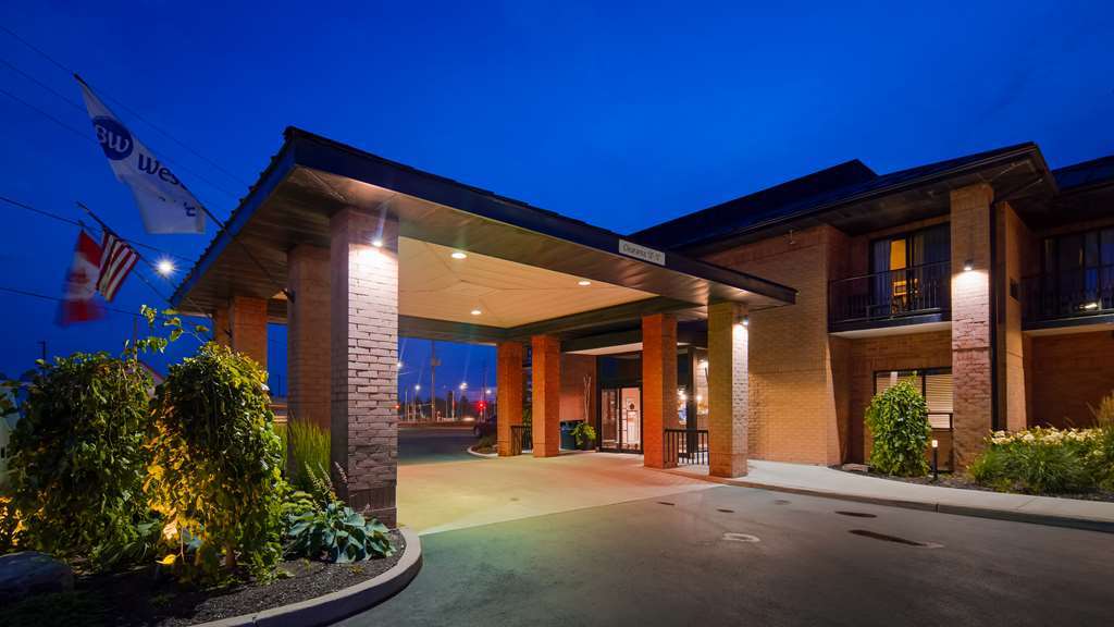 Best Western London Airport Inn & Suites Esterno foto